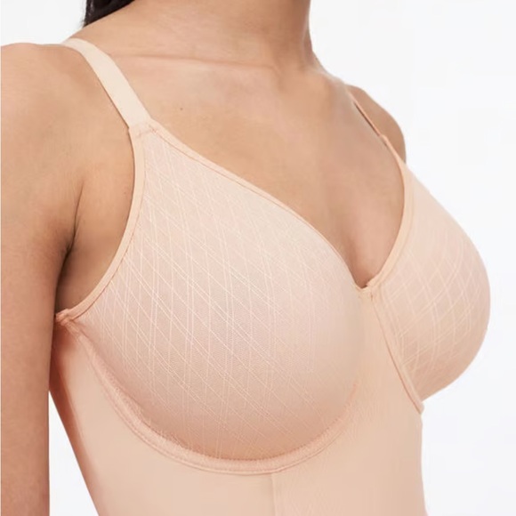 CHANTELLE Smooth Lines Shaping Bodysuit--40C - Picture 5 of 16